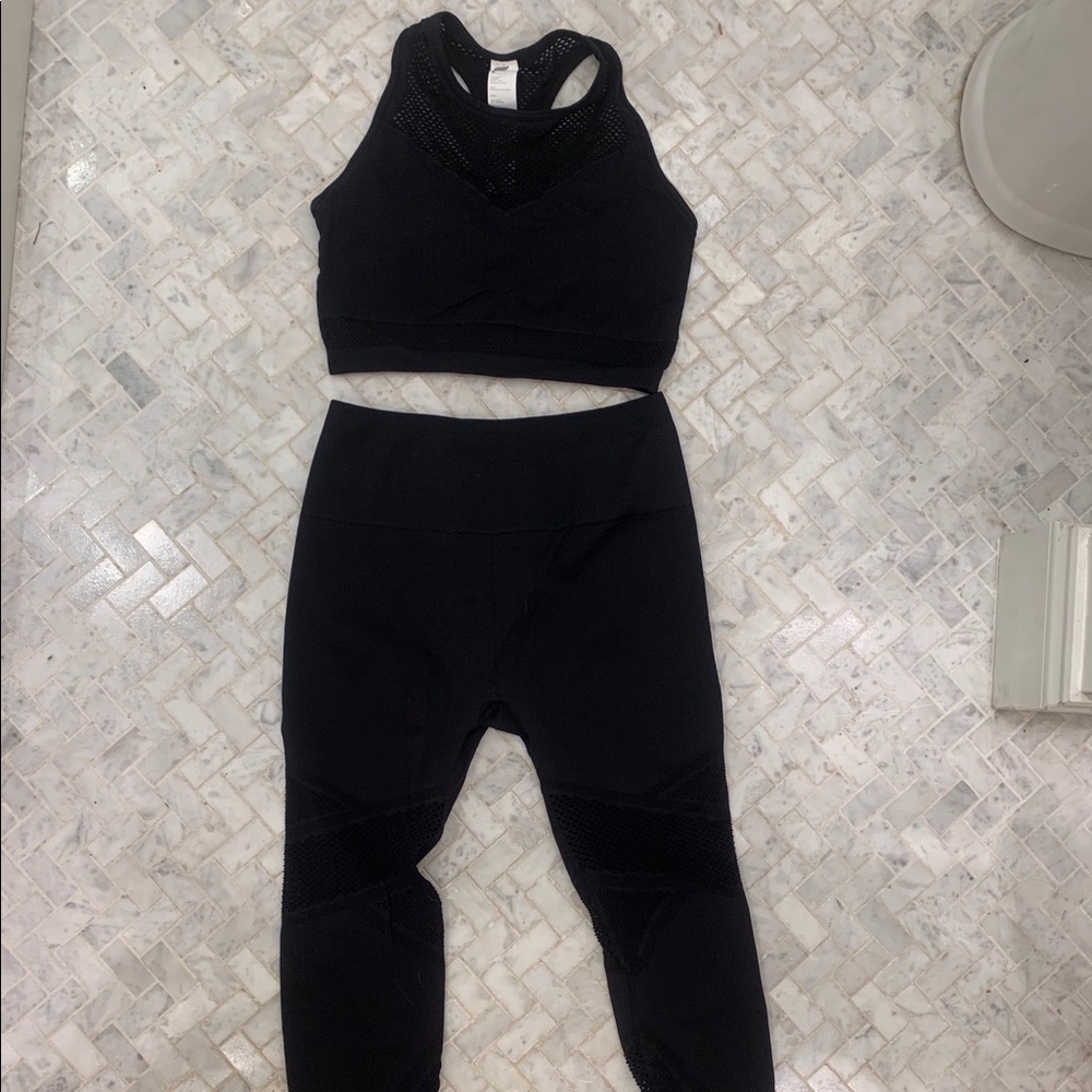 Fabletics Workout Set - image 3